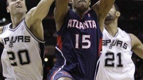 Spurs derrotan con canastas de tres puntos a los Hawks