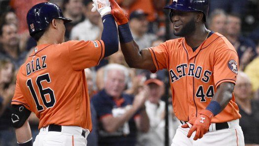 Astros pegan seis jonrones en paliza de 10-2 sobre Marineros