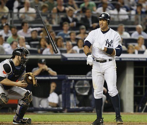 Alex Rodrí­guez no juega por espasmos en la espalda