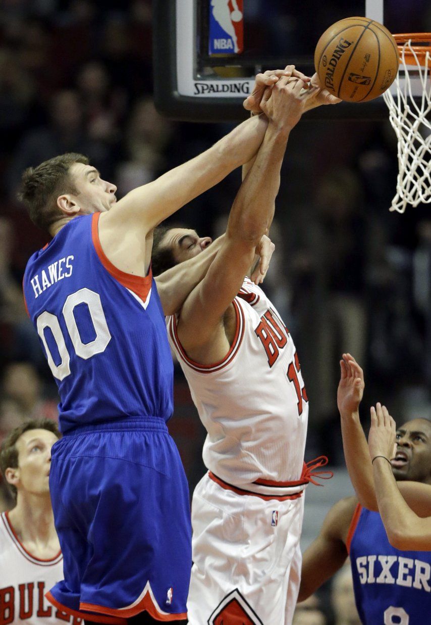 Noah y Bulls superan a 76ers por 103-78