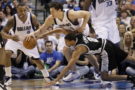 NBA: Mavericks 103, Spurs 81; Butler y Haywood rescatan a Dallas