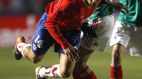 América: Examinarán a chileno Matí­as Fernández el miércoles