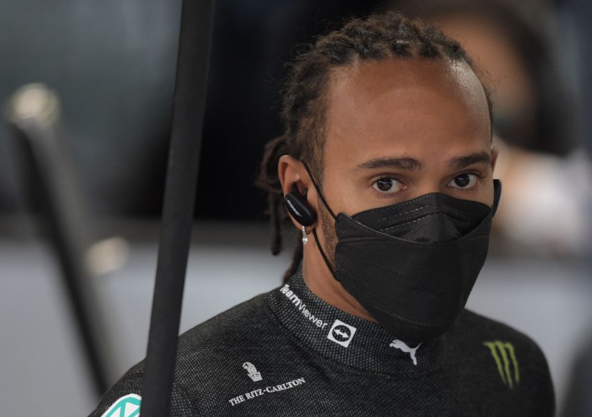 Hamilton saldrá último en la carrera sprint del GP de Brasil por sanción