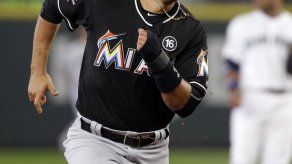 Martín Prado está contento con los Marlins