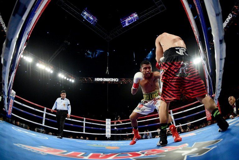 Chocolatito González destrona a Cuadra por decisión unánime y se corona en los supermoscas del CMB