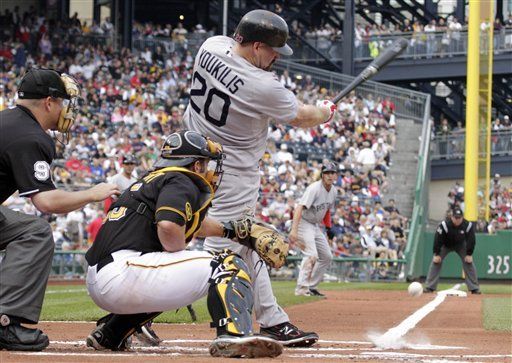 Piratas frenan ofensiva de Medias Rojas; Jiménez domina a Yanquis