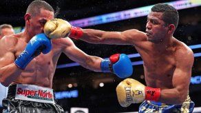 Mexicano Estrada toma revancha ante Chocolatito González en pelea por títulos supermosca