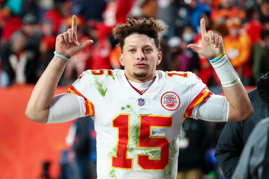 NFL: Chiefs vencen a Broncos y esperan ser el mejor sembrado en playoffs