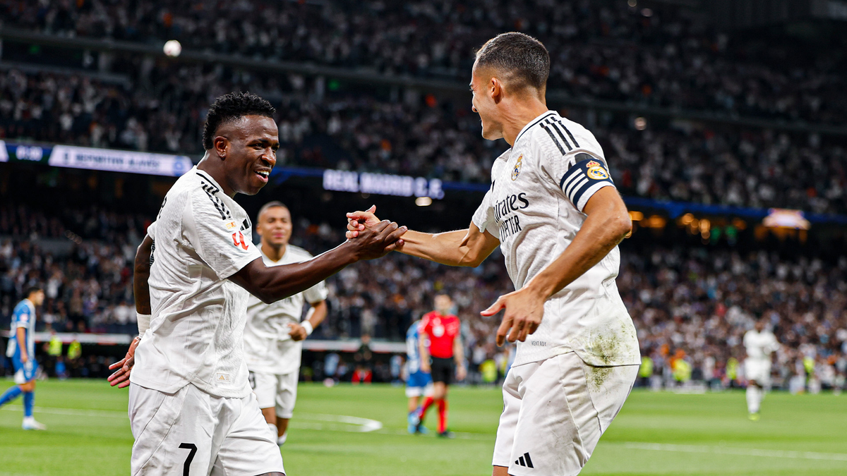 El Real Madrid sufrió para vencer al Alavés y sigue de cerca al Barcelona