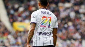 Nantes multará al jugador que se negó a jugar con camiseta en contra de la homofobia