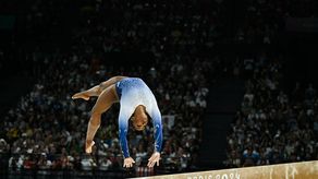 París 2024: Simone Biles se queda sin récord tras no lograr medalla en Viga