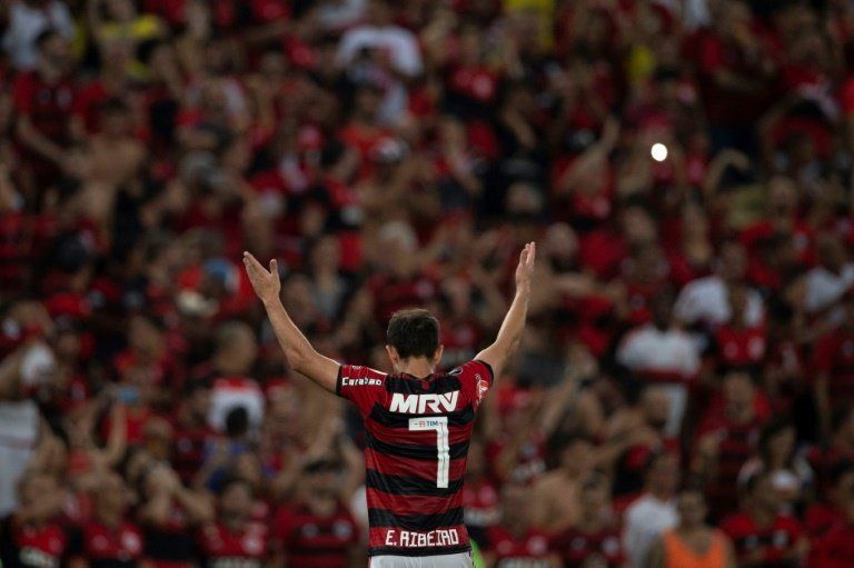 Diez muertos en el incendio de un centro de jóvenes futbolistas del Flamengo en Rio