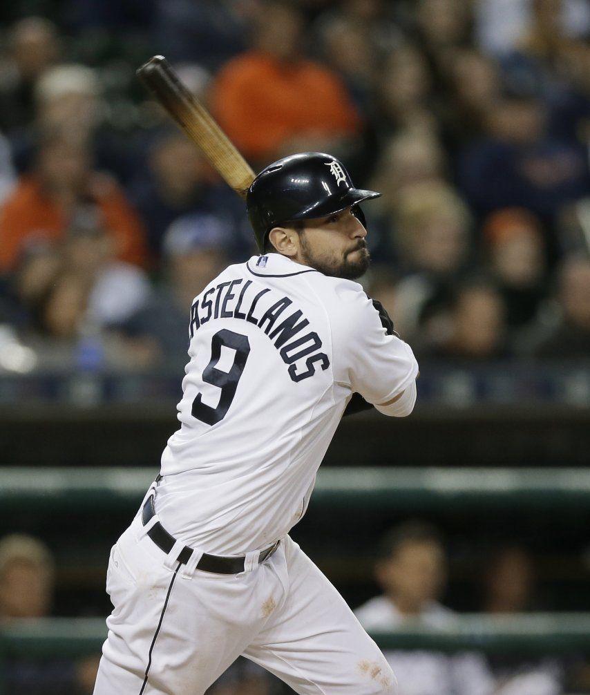 Castellanos batea triple con casa llena por los Tigres