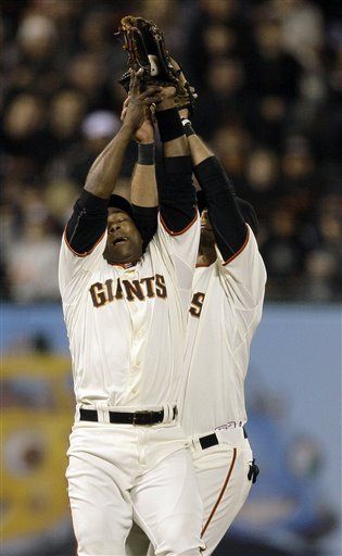 MLB: Rojos 3, Gigantes 0; Cueto blanquea en siete entradas