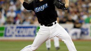 Halladay permanecerá con Azulejos... por ahora