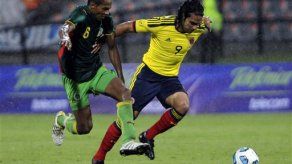 América: Gómez busca evitar que Colombia sea Falcao-dependiente