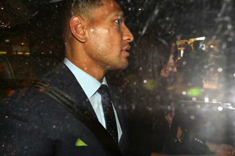 Folau no presenta un recurso a su despido pero quiere seguir jugando al rugby