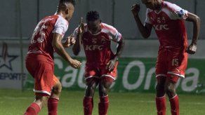 El DAU pierde y el SanFra es nuevo líder