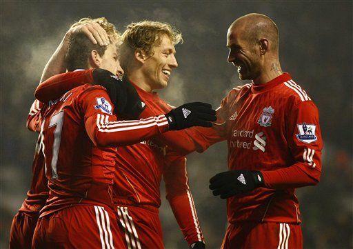 Liga Premier: Liverpool golea 3-0 al Aston Villa