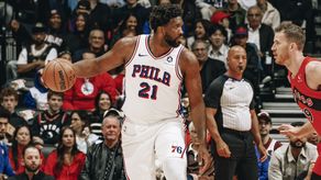 NBA: Joel Embiid y Tyrese Maxey lideran triunfo de Sixers ante Raptors