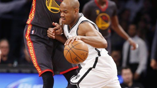 Enceste de Jack da triunfo a Nets sobre Warriors