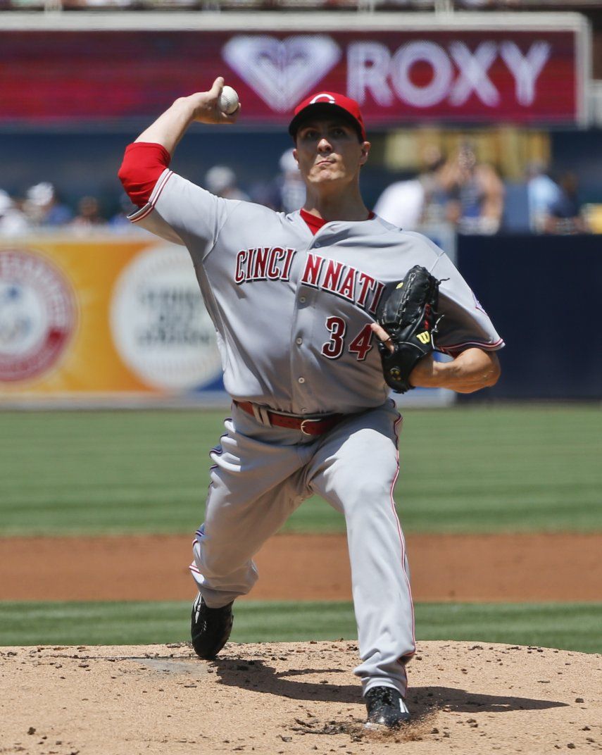 Bailey brilla en retorno, Rojos vencen a Piratas