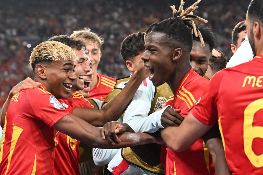 La selección de España golea a Francia y avanza a la final de Nations League