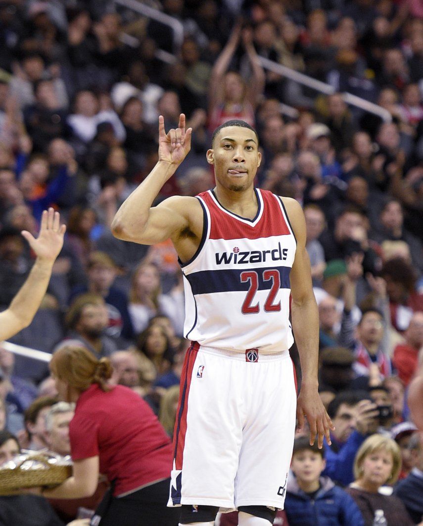 Porter logra 32 puntos y Wizards remontan ante Bucks