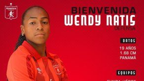 Wendy Natis es presentada con el América de Cali femenino