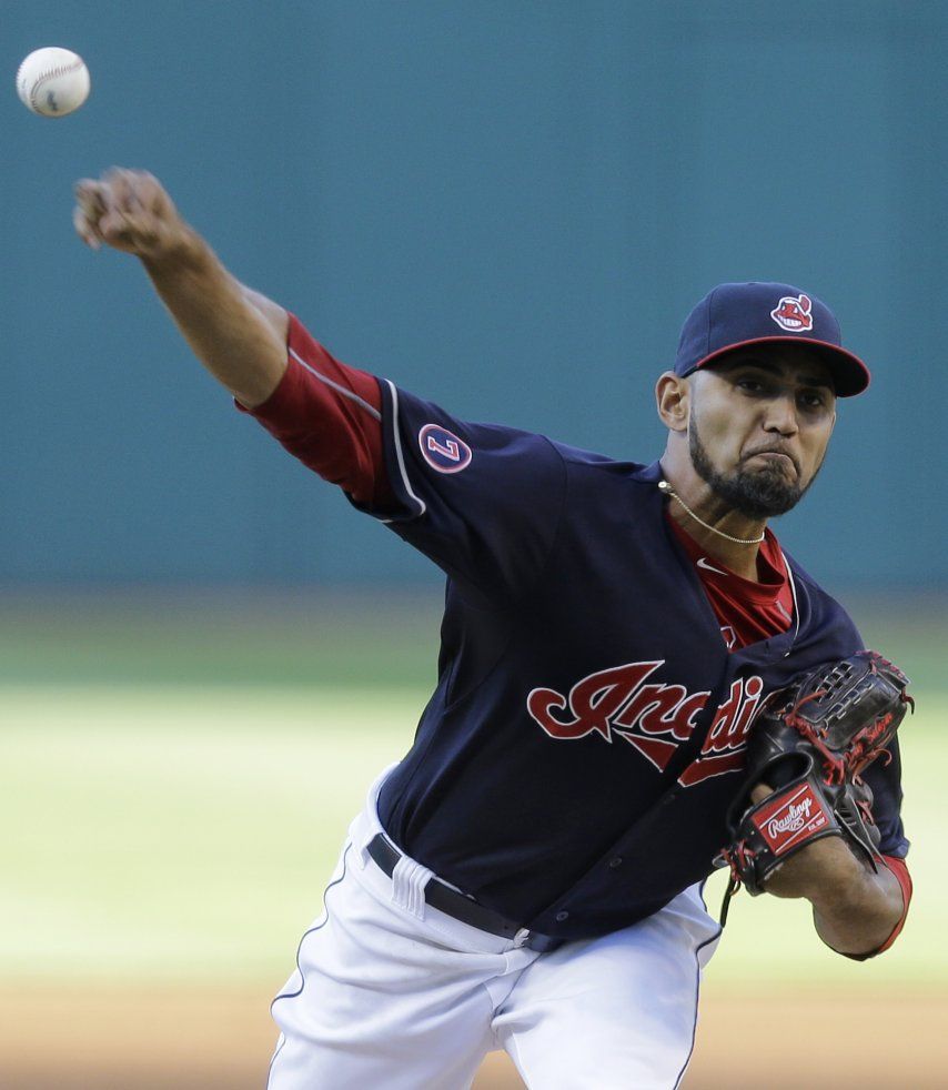 Yanquis caen ante Indios y pierden liderato divisional