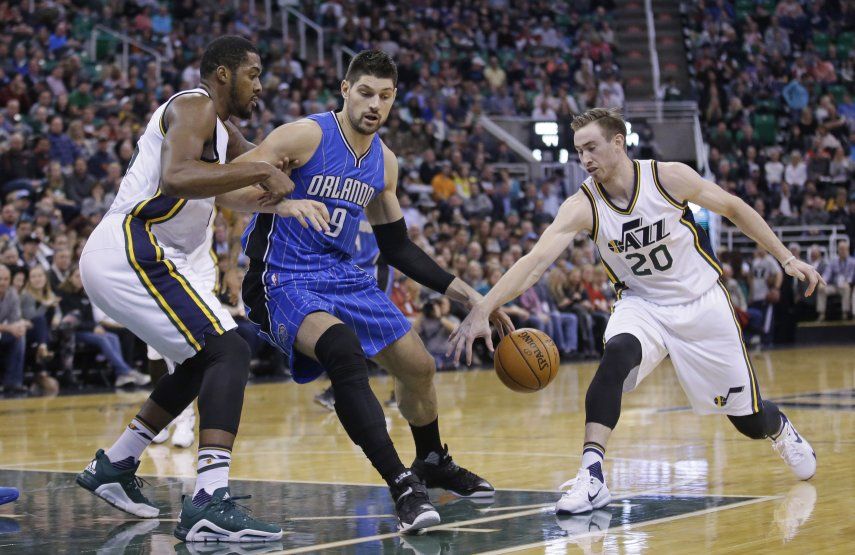 Harris y Magic ganan ante Jazz su 5to juego seguido