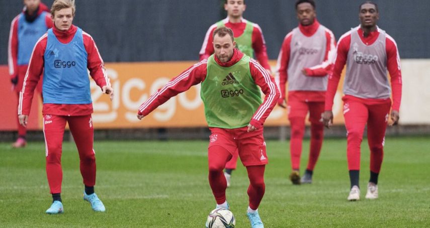 El danés Christian Eriksen entrena con el Ajax