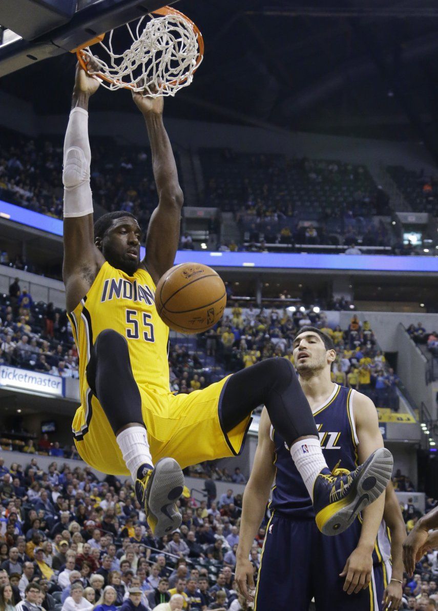 Hibbert brilla y Pacers rompen mala racha