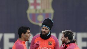 Un desalentado Barcelona se prepara para el clásico
