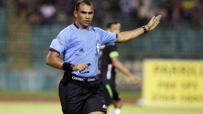 Panamá jugará de blanco y hondureño Óscar Moncada pitará frente a CR