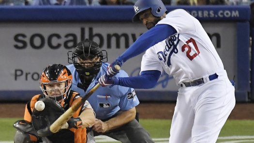 Dodgers ganan a Gigantes con jonrones de Hernández y Kemp