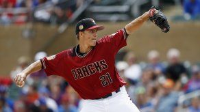 Zack Greinke cumple sólida apertura ante Cachorros