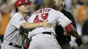 Hunter es suspendido cuatro partidos por expusión