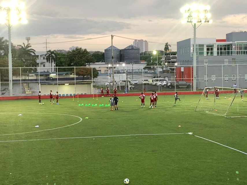 Selección de Panamá entrena para amistoso