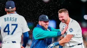 MLB: Marineros de Seattle ganan con brillante Cal Raleigh