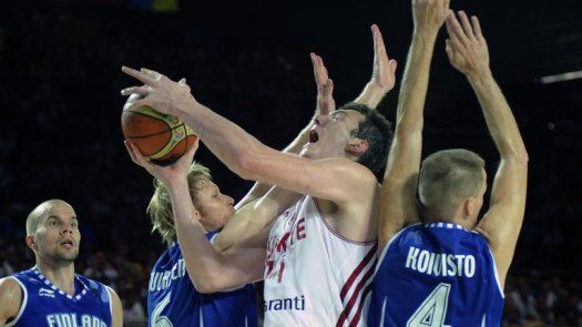 Turquía vence a Finlandia en la prórroga tras una gran remontada