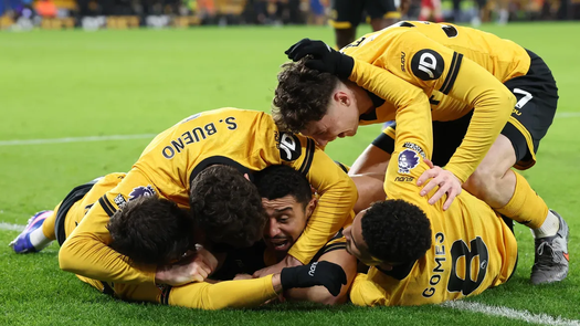 El colista Wolverhampton venció al Liverpool en la Premier League