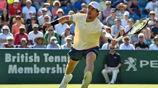 El alemán Mischa Zverev, de 30 años, gana en Eastbourne su primer título
