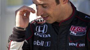 Brasileño Castroneves sancionado con multa y perí­odo de prueba