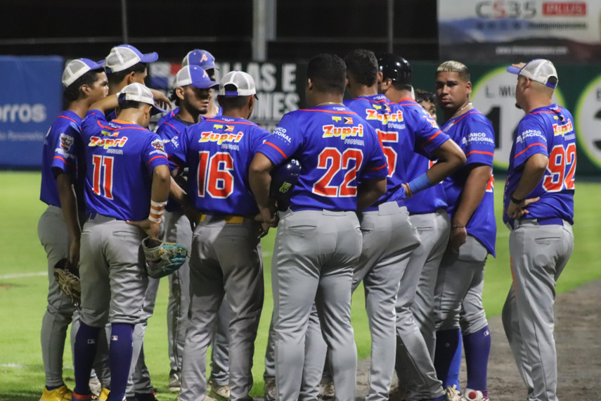 Nacional de Béisbol U23: Azuero deja en el camino a Oeste y se instala en la final