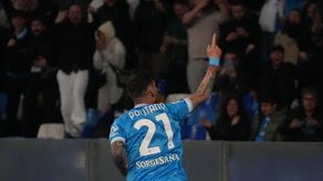 El Napoli sigue en la batalla por el título de la Serie A