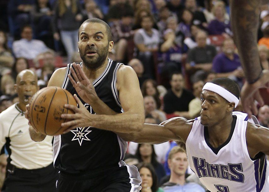 Tony Parker anota 25, Spurs mantienen su dominio sobre Kings
