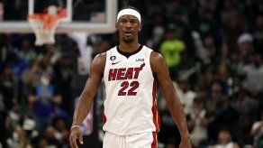 NBA: Los Heat superaron a los Bucks en el el inicio de los Playoffs
