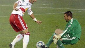 MLS: Earthquake derrota 3-1 a Red Bulls y llega a final de Este