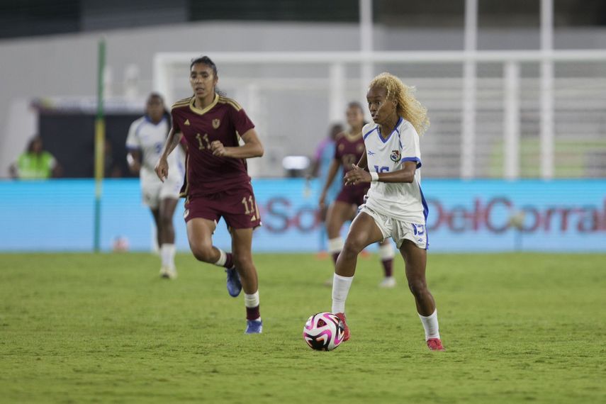 Panamá Femenina vuelve a caer ante Venezuela